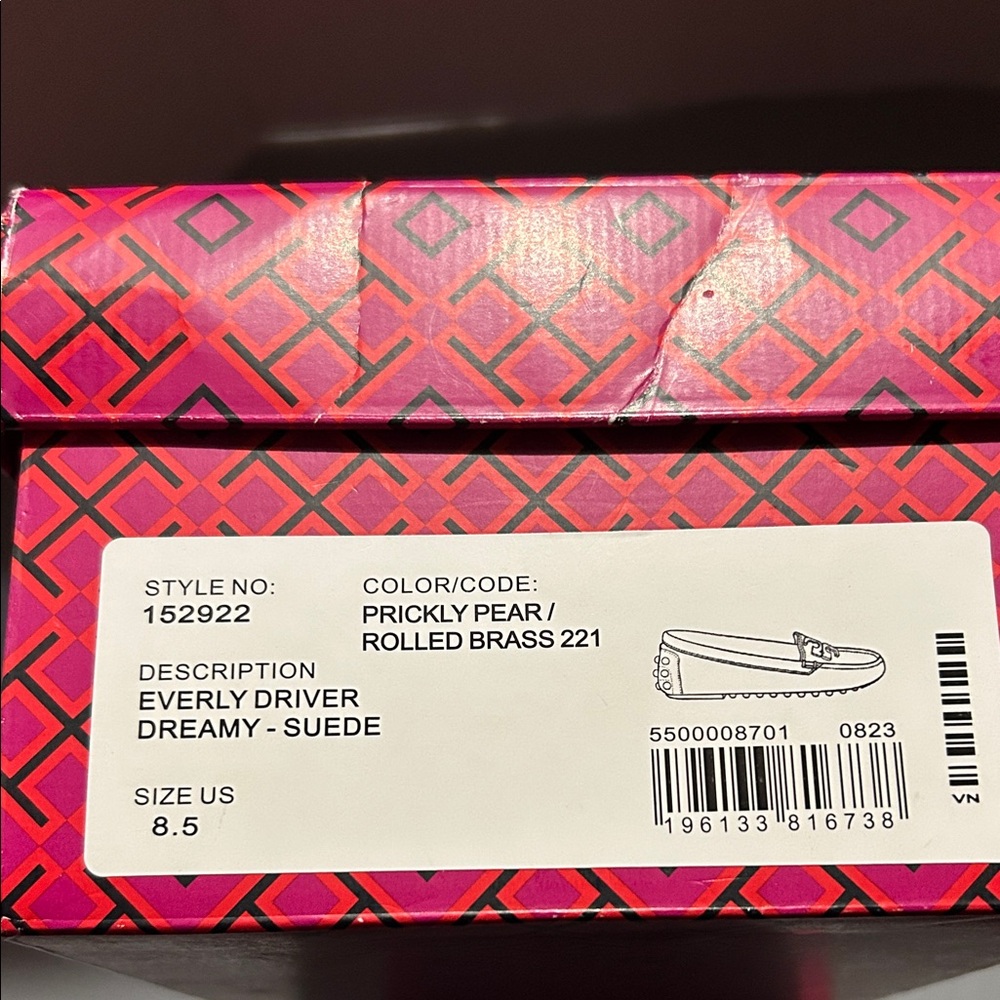Tory Burch- Everly Driver Suede Loafers with Gold Emblem, “Prickly Pear”, size 8 - Picture 9 of 9